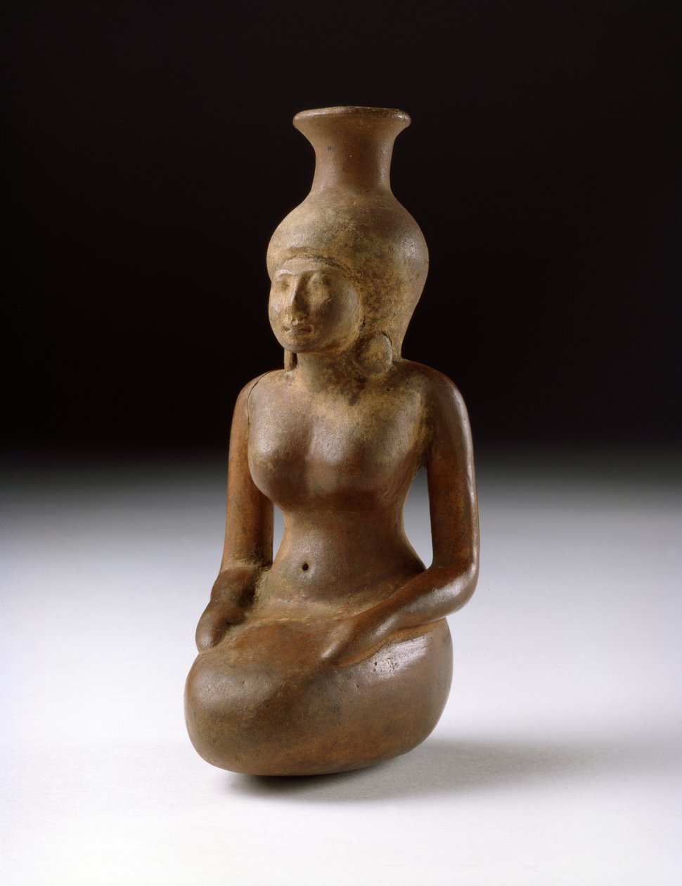 Kärl i form av en flicka keramikdetalj av 110040 av Egyptian