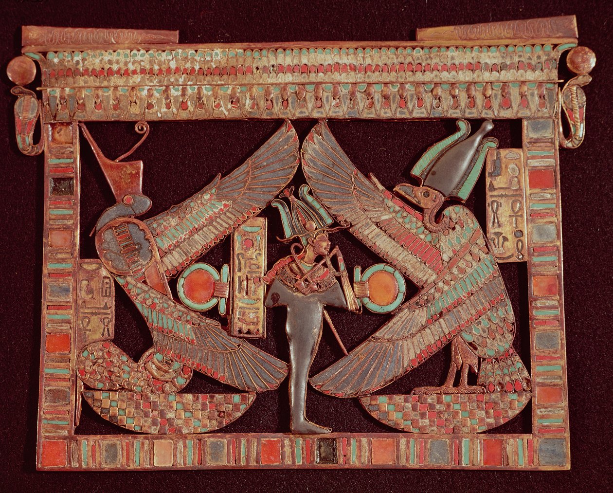 Bröstskylt som föreställer Osiris, eftervärldens gud, från Tutankhamons grav, i Konungarnas dal vid Thebe, ca 1361-52 f.Kr., Nya kungariket (guld, lapis lazuli et al) av Egyptian 18th Dynasty