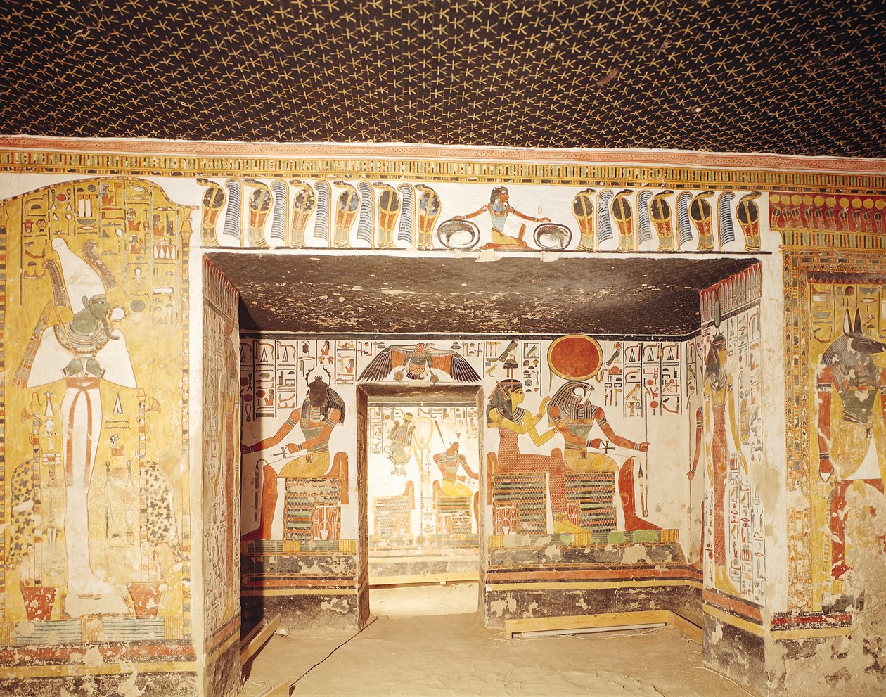 Två rum från Nefertaris grav av Egyptian 19th Dynasty