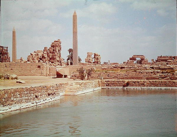 Utsikt över den heliga sjön, Amuntemplet av Egyptian