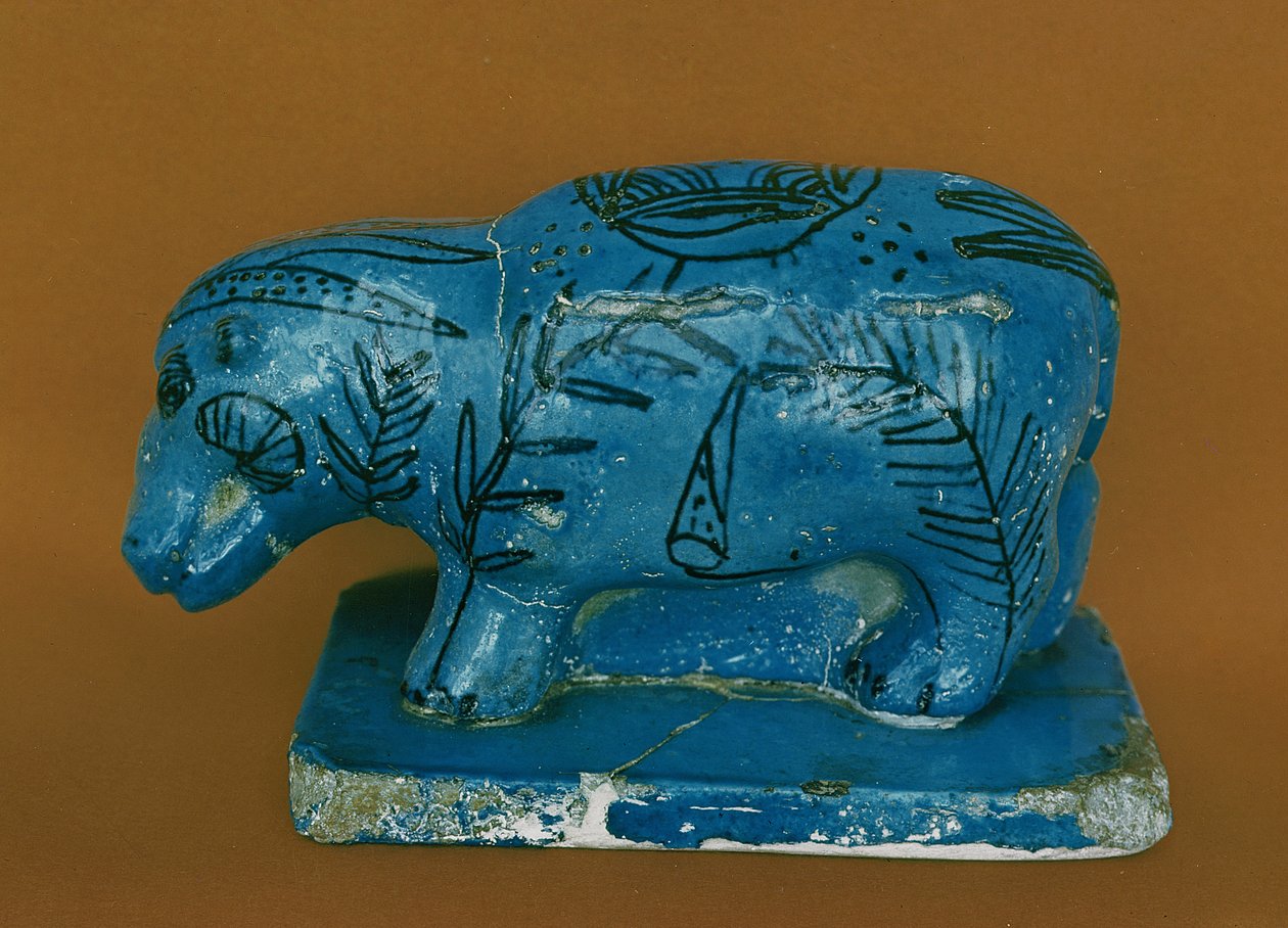 Blå flodhäst med svart dekor, från Dra Aboul Naga, Middle Kingdom (fajans) av Egyptian 11th Dynasty