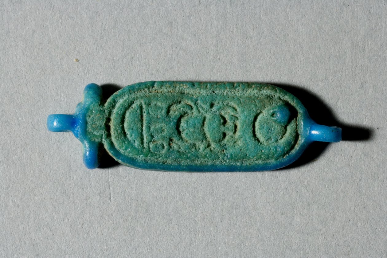 Pärla med Tutankhamons kartusch, Nya kungariket, Tutankhamons regeringstid, 1336-27 f.Kr. (fajans) av Egyptian 18th Dynasty