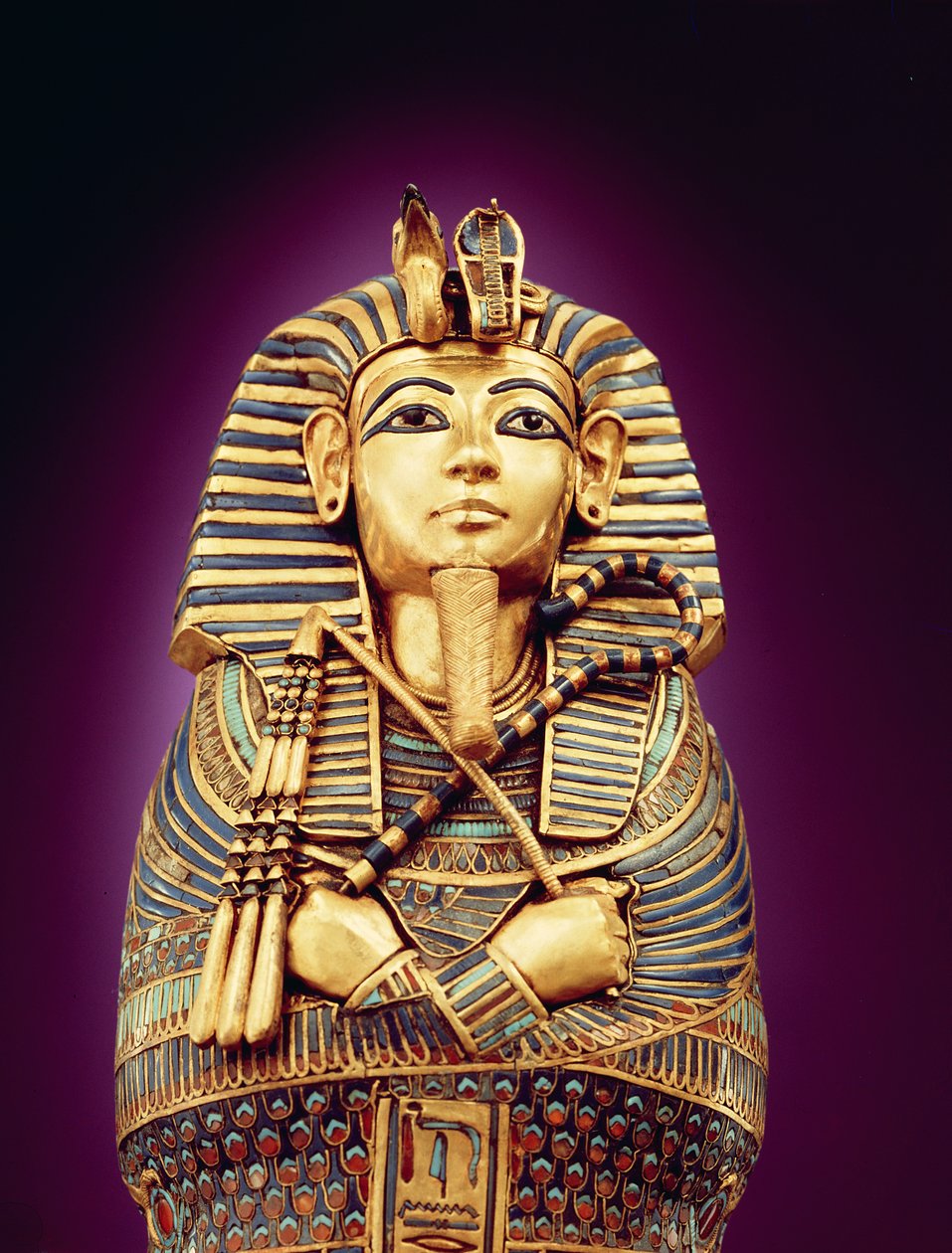 Detalj av frontvyn av en av likkistorna, från Tutankhamons grav, Nya kungariket (slipat guld inlagt med färgat glas och kornelian) av Egyptian 18th Dynasty