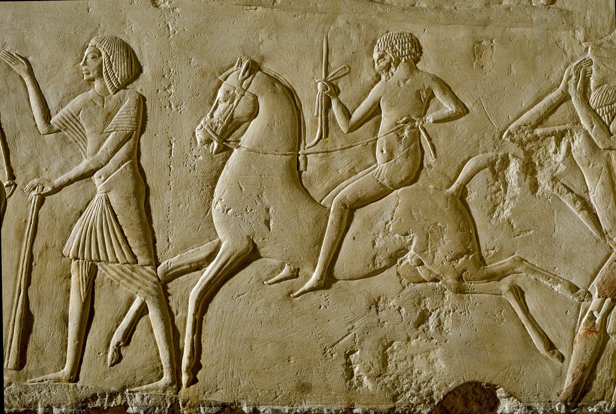 Egyptisk antikvitet: lättnad med krigare till häst. Slutet på den 18:e dynastin av Egyptian 18th Dynasty