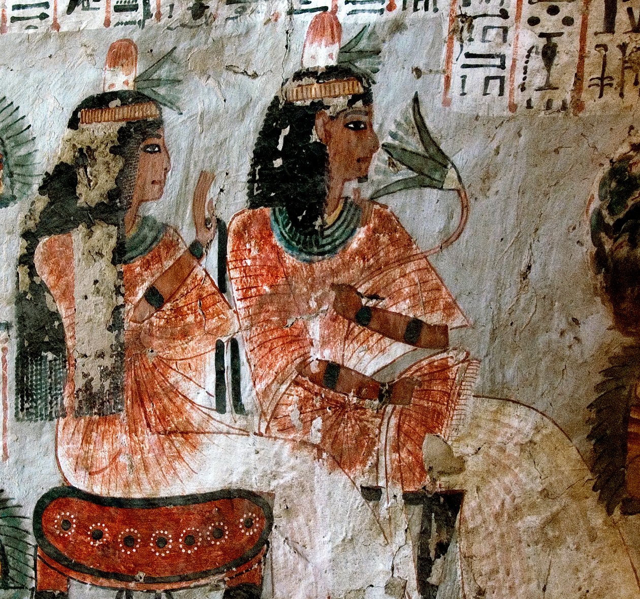 Egyptisk antikvitet: representation av Nebtawy (Nebtaoui), hustru till skrivaren Roy och hans syster. Målning av Roys grav (TT255). 18:e dynasti. Från västbanken av Luxor, Egypten av Egyptian 18th Dynasty