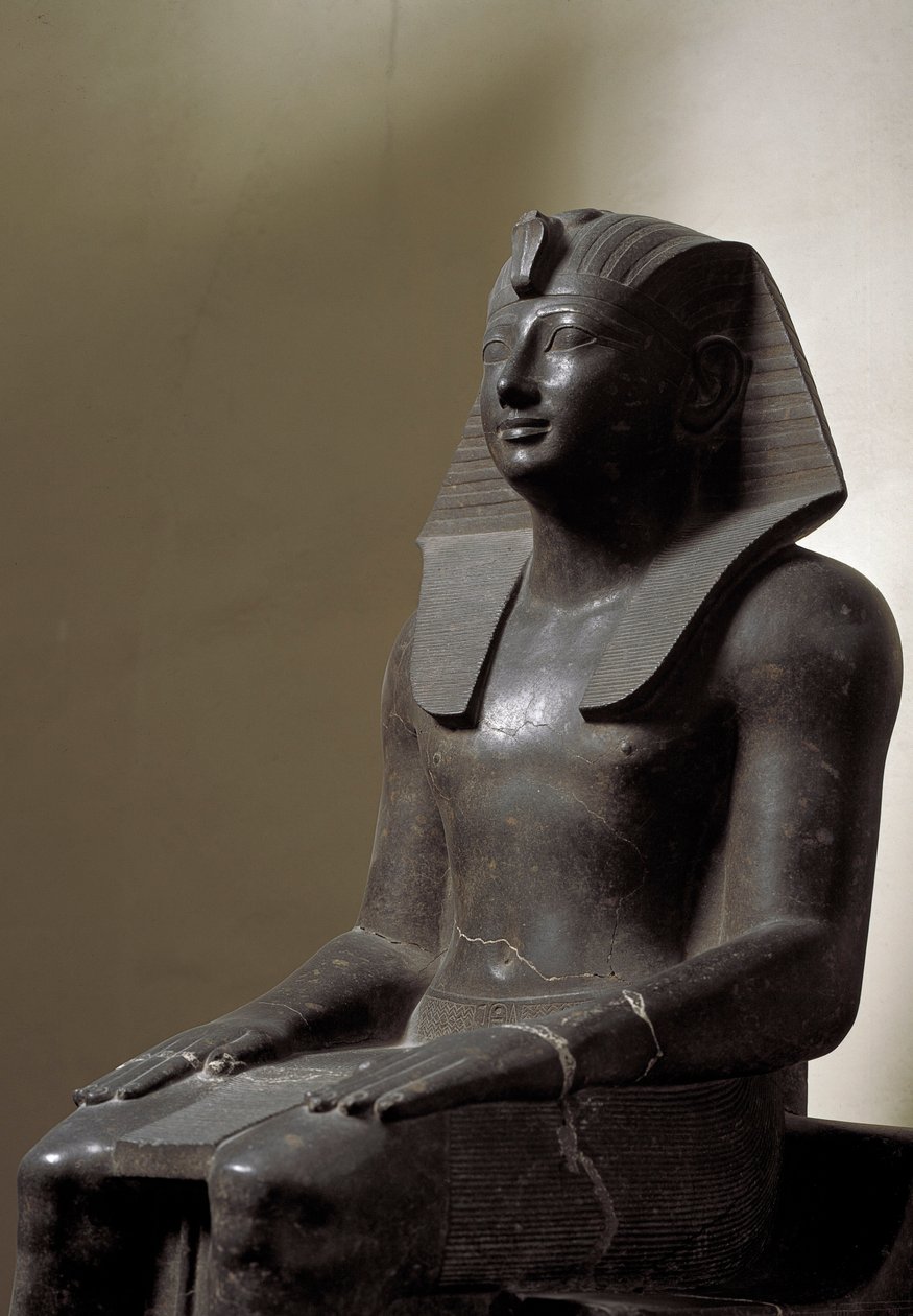 Egyptisk antikvitet: skulptur av basanit som representerar härskaren Thutmosis (Tutmosis eller Thutmus) III (1479-1425 f.Kr.), egyptisk farao. Dämpa. 192 cm. 18:e dynasti. Turin, egyptiskt museum av Egyptian 18th Dynasty