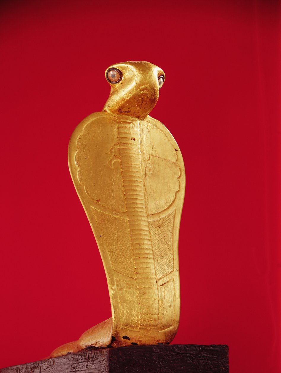 Figur av kobran Netjer-Ankh, från Tutankhamons grav (ca 1370-1352 f.Kr.) Nya kungariket (förgyllt trä) av Egyptian 18th Dynasty