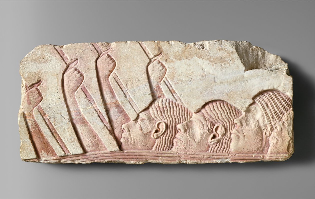 Utlänningar i procession, ca 1345 f.Kr. (målad kalksten) av Egyptian 18th Dynasty