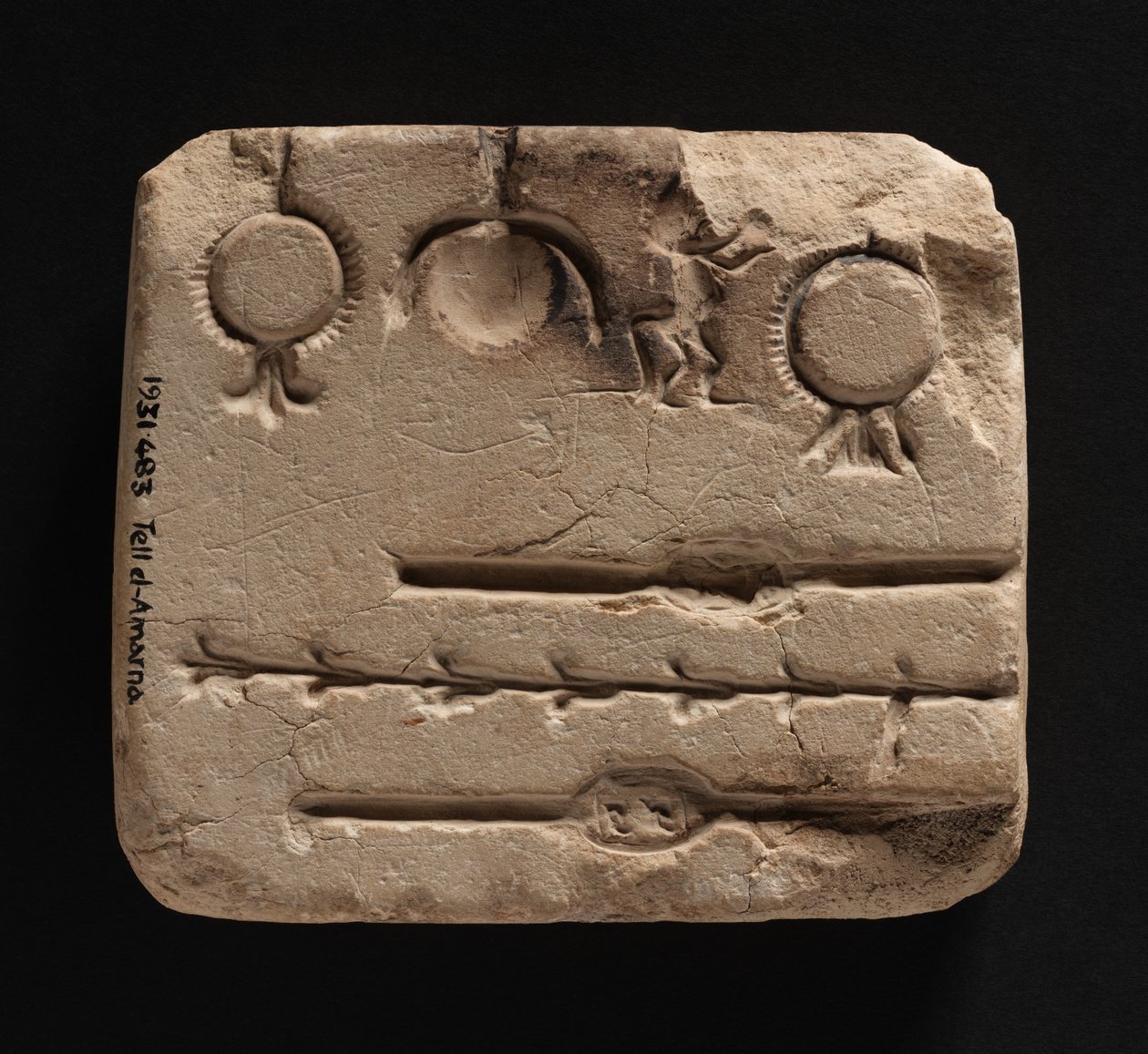 Kalkstensform för gjutning av metallsmycken, Nya riket av Egyptian 18th Dynasty