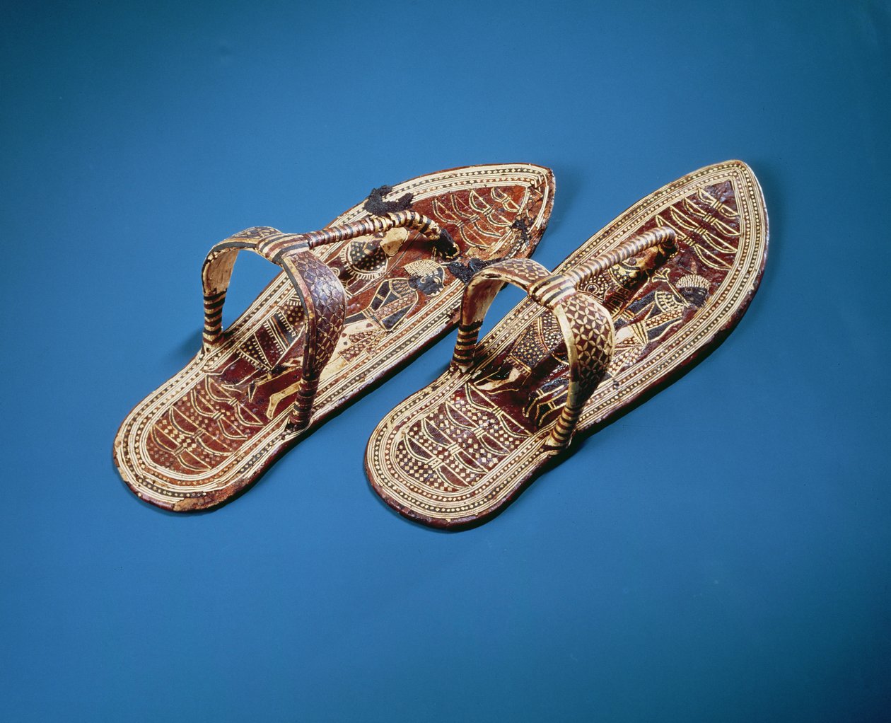 Sandaler, Tutankhamons grav, New Kingdom (guld och läder) av Egyptian 18th Dynasty
