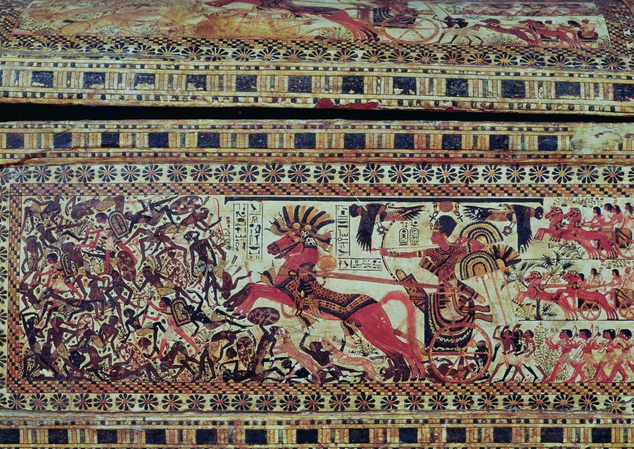 Tutankhamon (c.1370-1352 f.Kr.) på sin vagn attackerande afrikaner, detalj från sidan av en kista, Nya kungariket, c.1340 f.Kr. (målat trä) (se 147998) av Egyptian 18th Dynasty