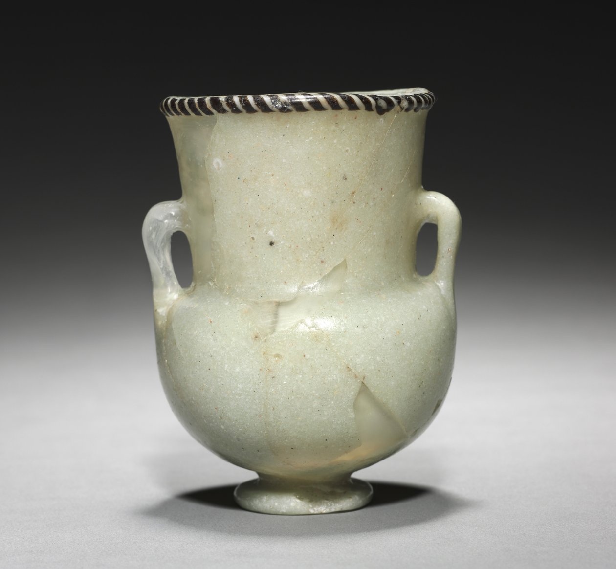 Unguent Bottle, eller Krateriskos, sena 18:e dynastin, ca 1336-1295 f.Kr. av Egyptian 18th Dynasty
