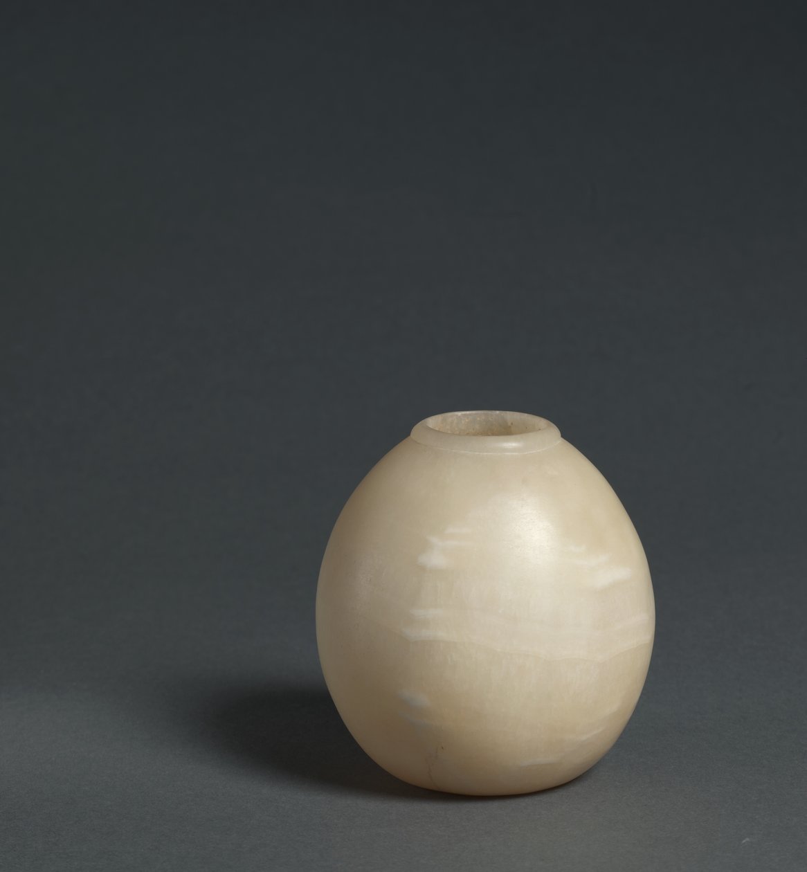 Fartyg i form av ett strutsägg, Nya kungariket, c.1540-1296 f.Kr av Egyptian 18th Dynasty