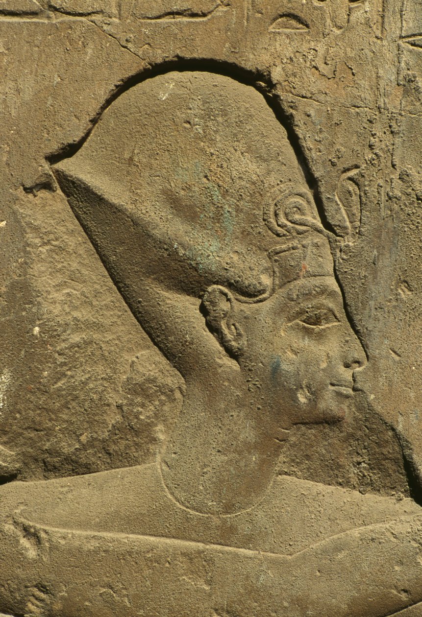Detalj av en relief som föreställer ett huvud av en farao (sten) av Egyptian 19th Dynasty