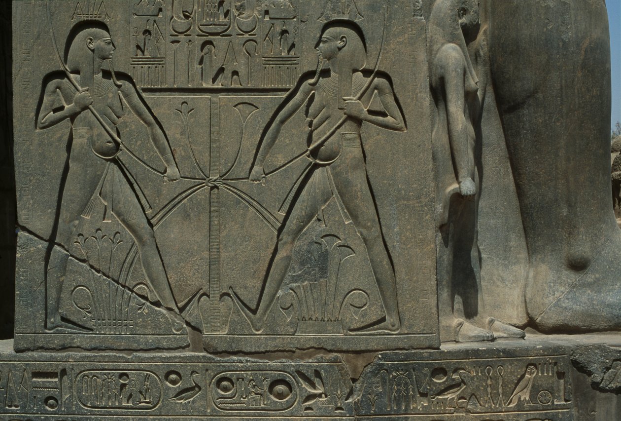 Detalj av en relief föreställande två män (sandsten) av Egyptian 19th Dynasty