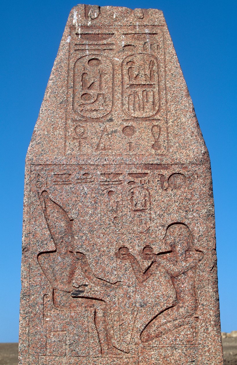 Obelisk med reliefer och inskriptioner av Ramses II, Amuns stora tempel, Tanis, Egypten, Egyptisk civilisation, Nya riket, XIX:e dynastin av Egyptian 19th Dynasty