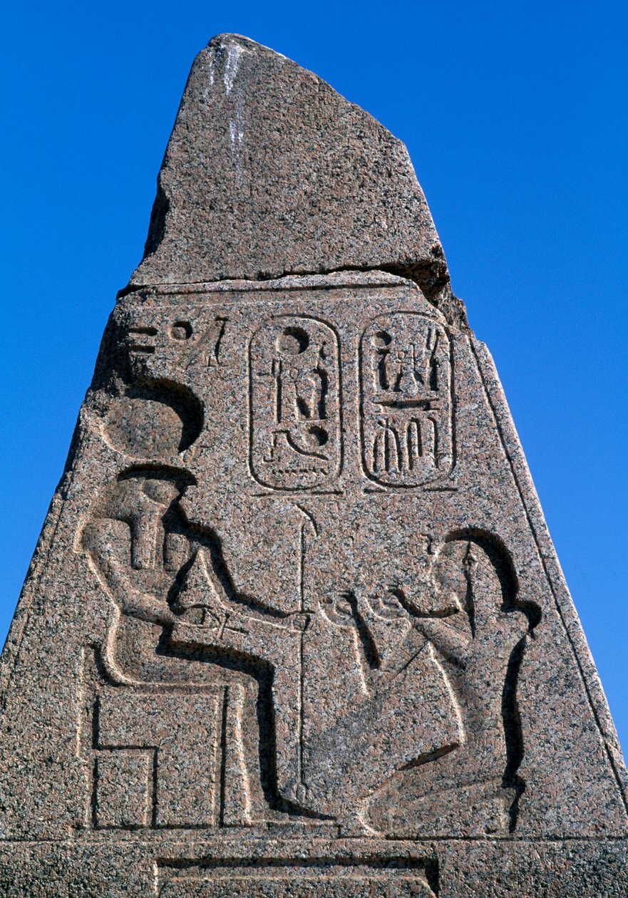 Obelisk med reliefer och inskriptioner av Ramses II, Amuns stora tempel, Tanis, Egypten, Egyptisk civilisation, Nya riket, XIX:e dynastin av Egyptian 19th Dynasty