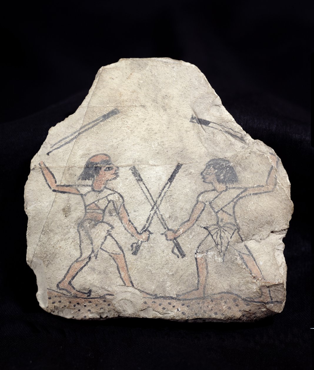 Ostrakon föreställer två män som slåss med käppar, från Deir El-Medina, New Kingdom (målad sten) av Egyptian 19th Dynasty