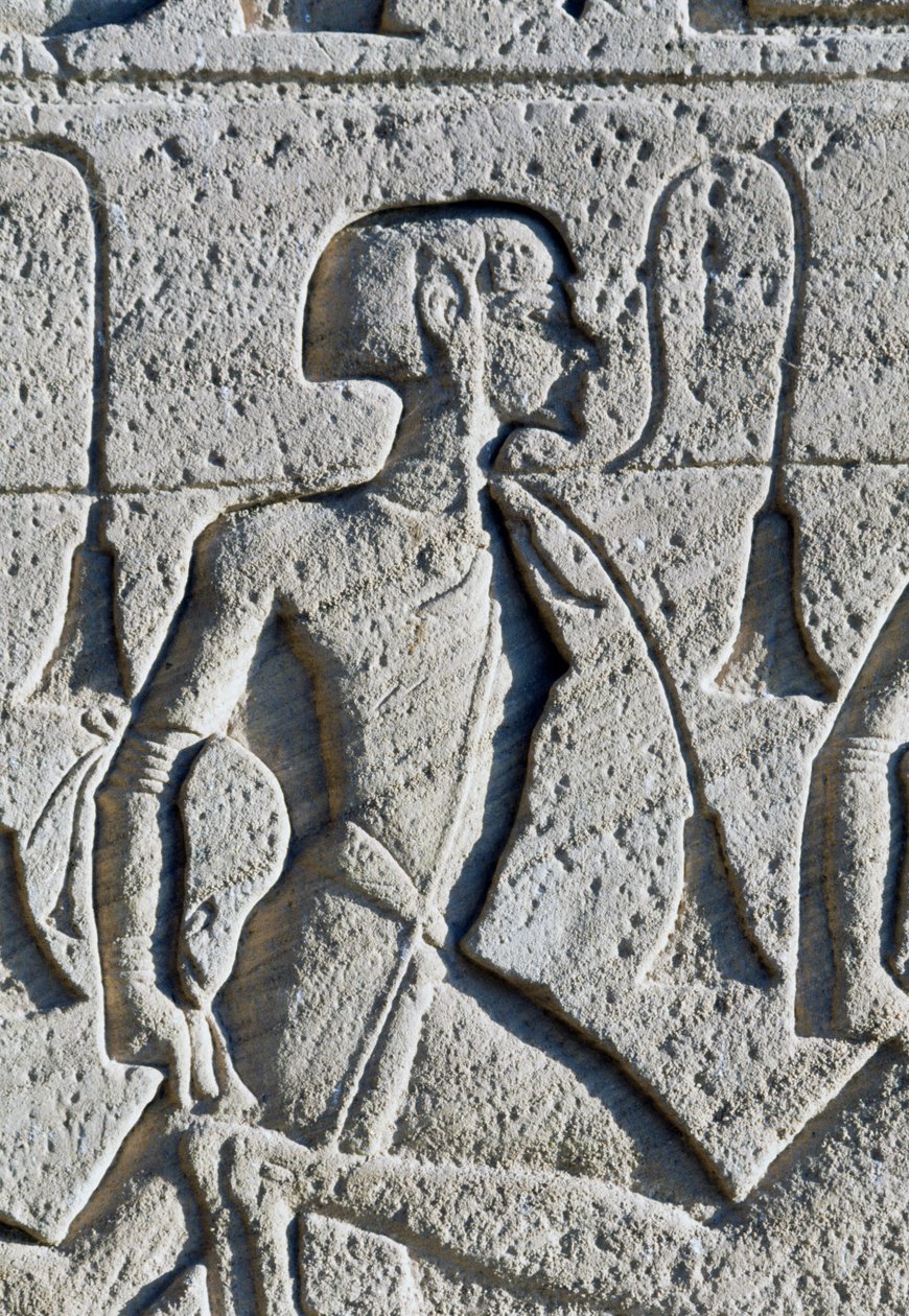 Relief föreställande fånge från slaget vid Kadesh, detalj från tronbasen på fasaden till Ramses II:s stora tempel, Abu Simbel (Unescos världsarvslista) av Egyptian 19th Dynasty