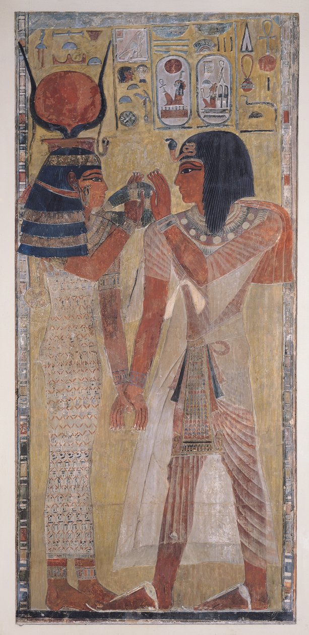 Gudinnan Hathor placerar den magiska kragen på Seti I (ca 1394-1279 f.Kr.), från Seti I:s grav i Konungarnas dal, Nya riket (målad kalkstensrelief). av Egyptian 19th Dynasty