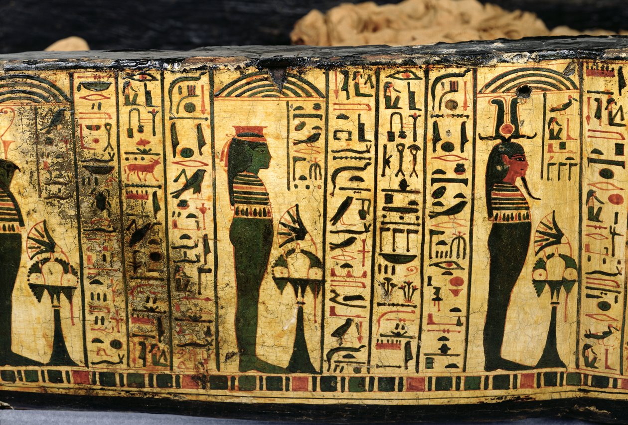 Maelezo ya msingi wa jeneza la nje la mummy wa Nesyamun, yawezekana ilipatikana huko Deir El-Bahri, New Kingdom, c.1100 BC (mbao zilizopakwa)swed. av Egyptian 20th Dynasty