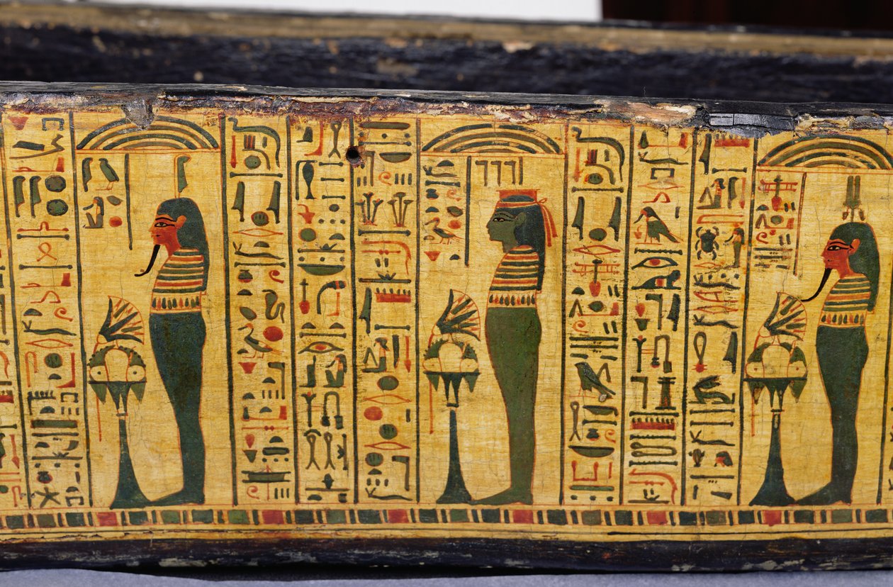 Detalj av den yttre kistbasen av mumin av Nesyamun, möjligen hittad i Deir El-Bahri, New Kingdom, ca 1100 f.Kr. (målat trä) av Egyptian 20th Dynasty