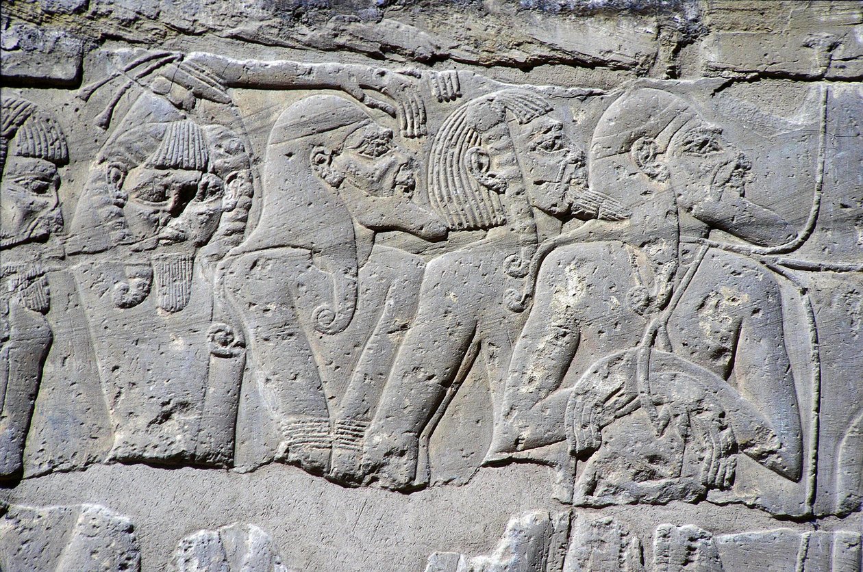 Relief föreställande "Northern Prisoners" vid slaget vid Ramses III, Medinets stora tempel (sten) av Egyptian 20th Dynasty