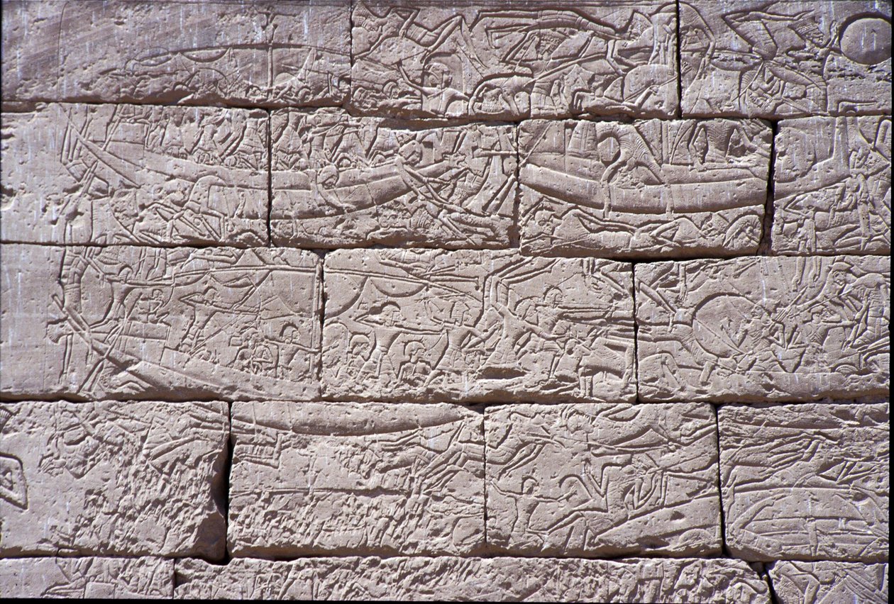 Havsfolket, sjöslaget vid Ramses III, Medinet Habu, 1195-64 f.Kr. sten av Egyptian 20th Dynasty