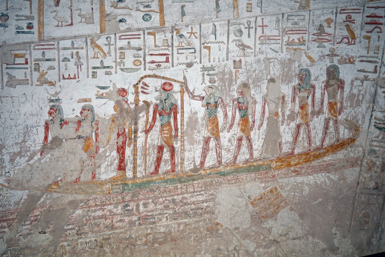Ramses IX:s grav, Hieroglyf guden Ra på båten, Luxor av Egyptian Egyptian
