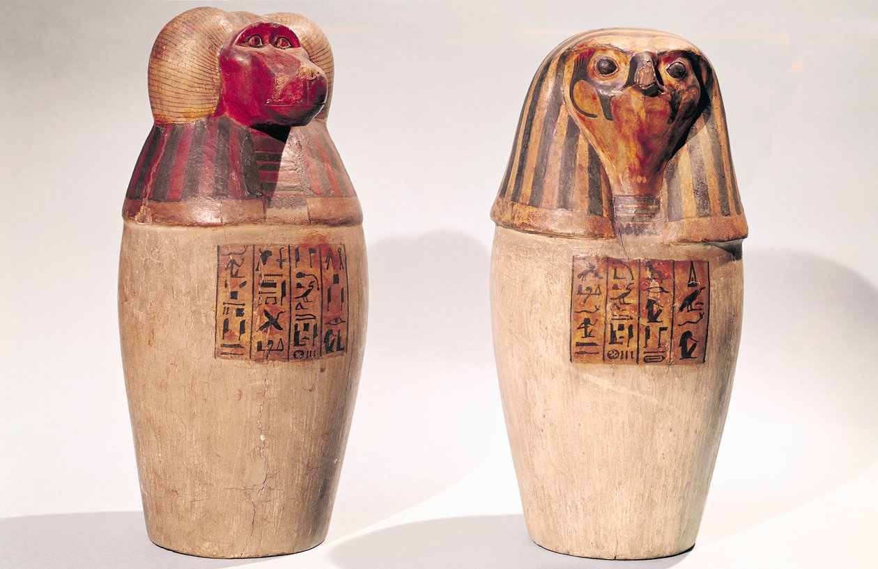 Kopior av två New Kingdom canopic burkar (målat trä) av Egyptian School