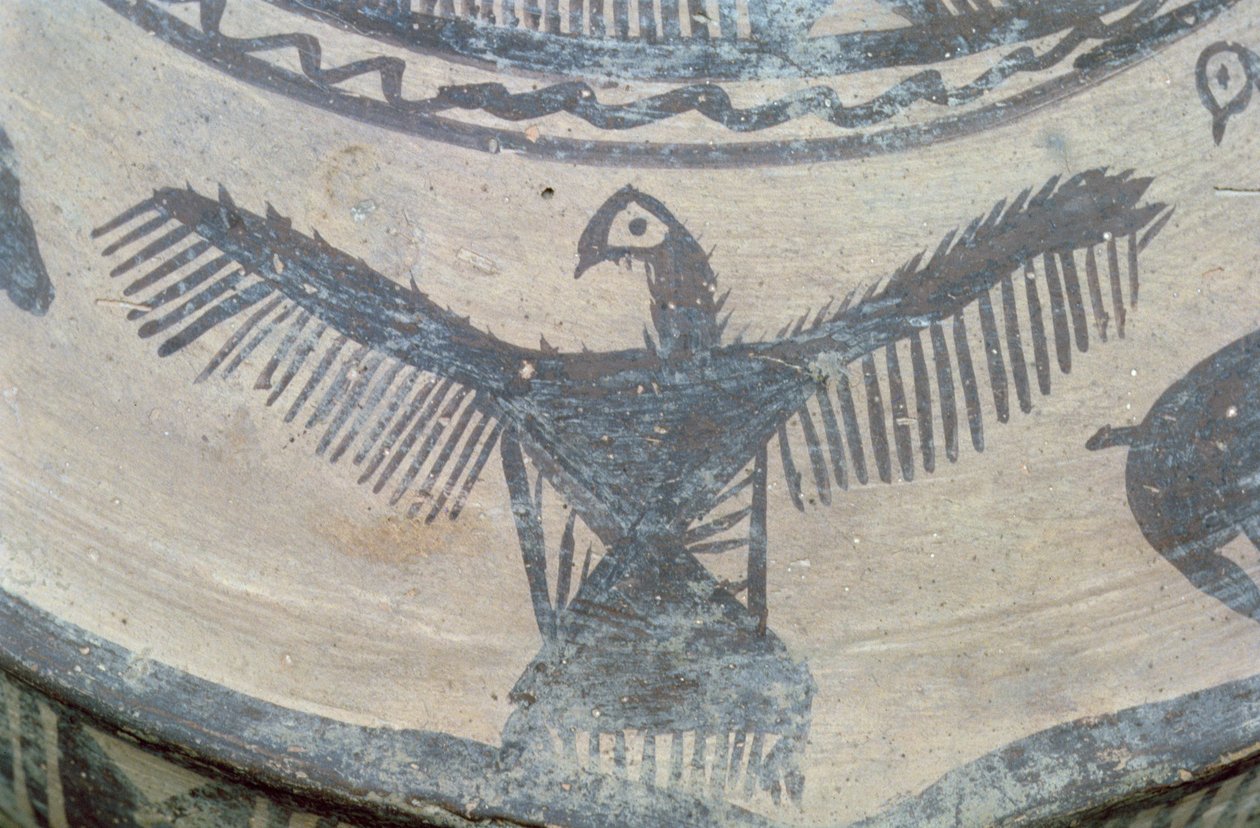 Rovfågel med öppen vingar, från ovansidan av ett stort kärl, Fasa ware, ca 2000 f.Kr. (målad lera) (detalj) (se även 179137) av Elamite