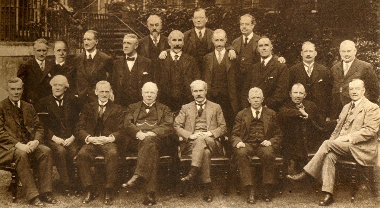 Storbritanniens första labourregering, 1924, 1933. av Elliott and Fry