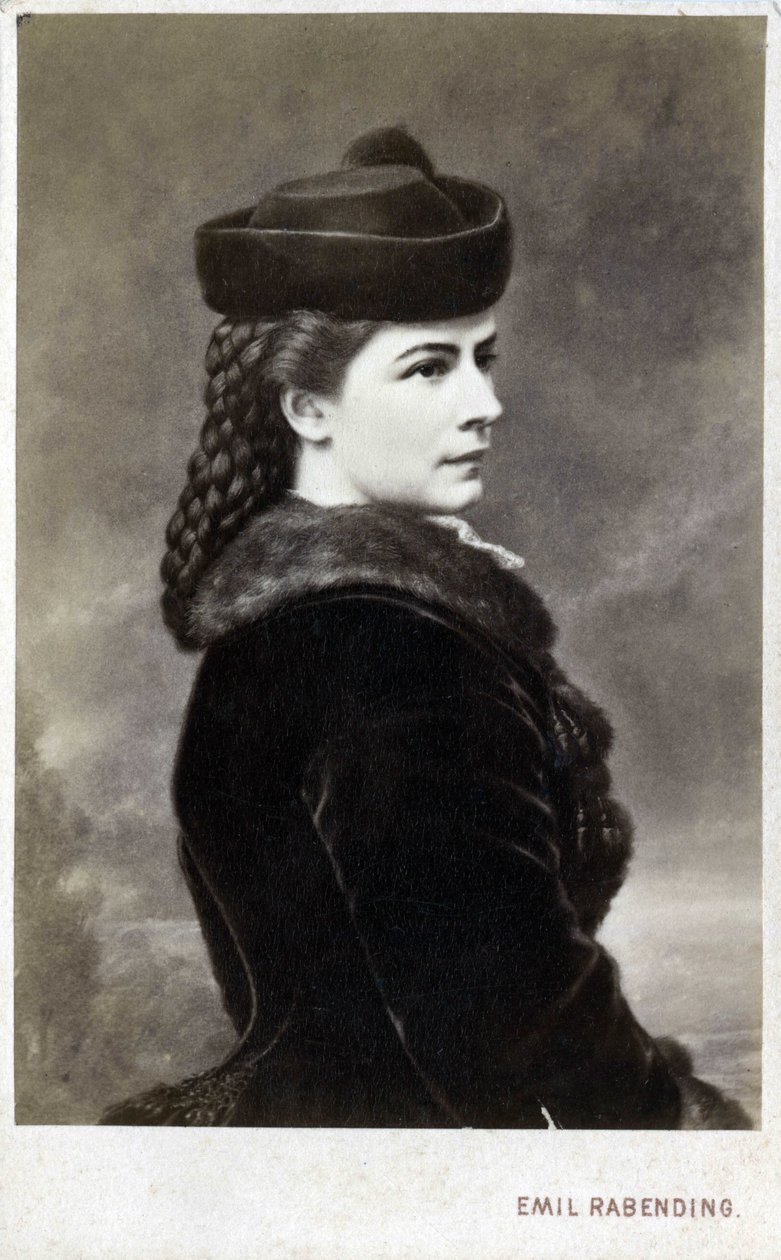 Porträtt av Elisabeth de Wittelsbach (1837-1898) (sissi), impress av Österrike (1854-1898) och drottning av Ungern (1867-1898), Nee hertiginna i Baviere. (KEJSERINNA ELISABETH AV ÖSTERRIKE) Fotografi i Emil Rabendings verkstad (1823-1886). av Emil Rabending