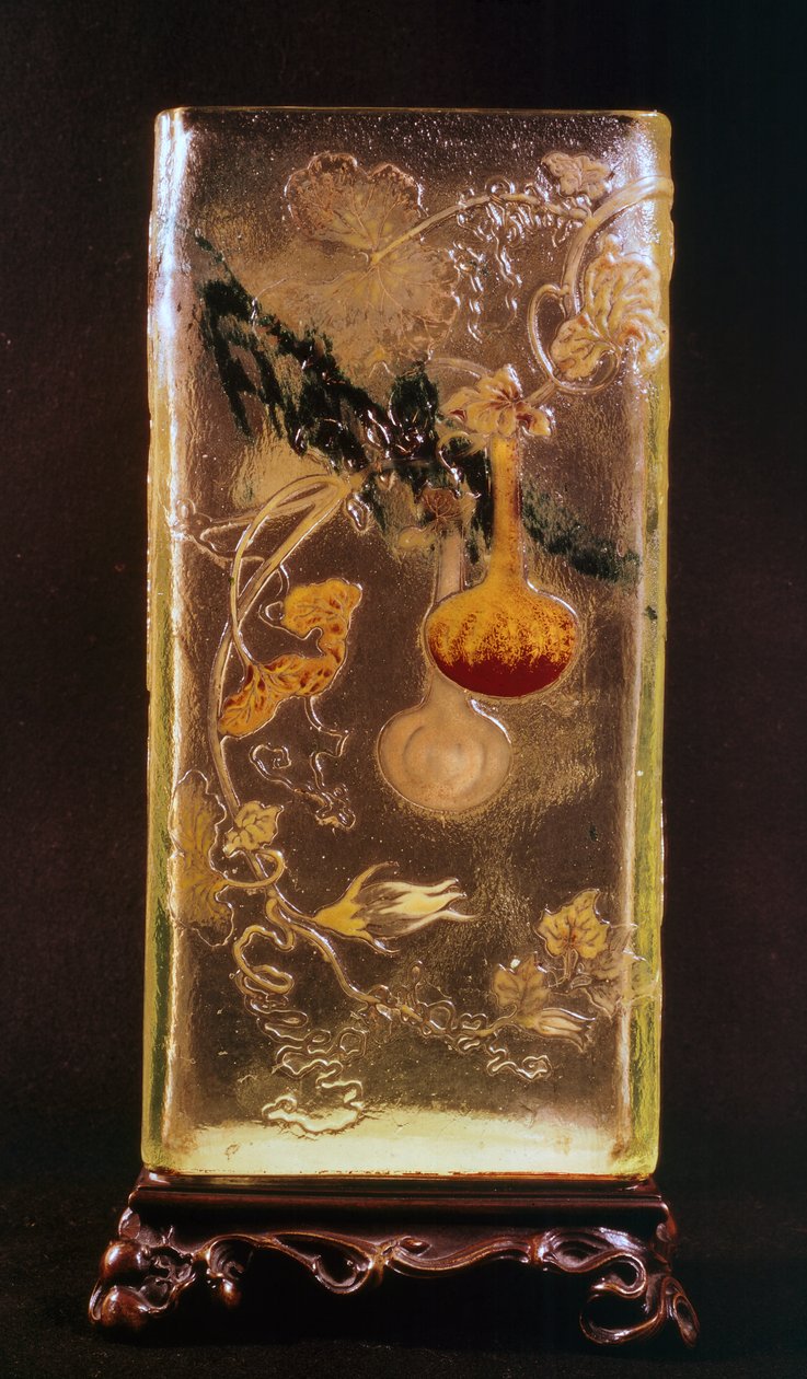 Glasvas med genomskinliga cinesizzanti-motiv och relief, av Emile Galle (1846-1904), Frankrike av Emile Galle