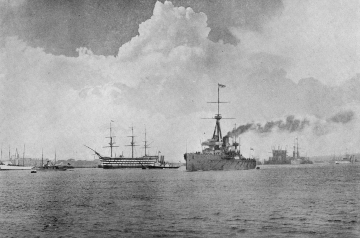 A Century Between: The Dreadnought ångar förbi The Victory, illustration från The Graphic, 27 oktober 1906 av English Photographer