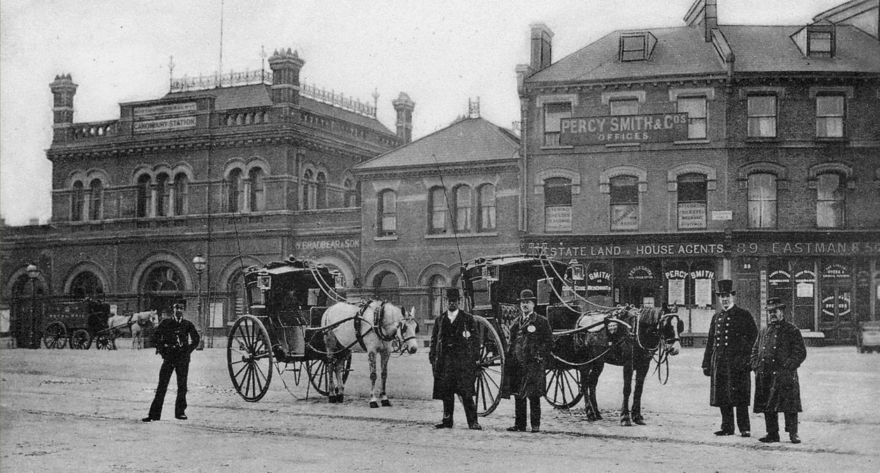 Canonbury Station, Islington, ca 1905 av English Photographer