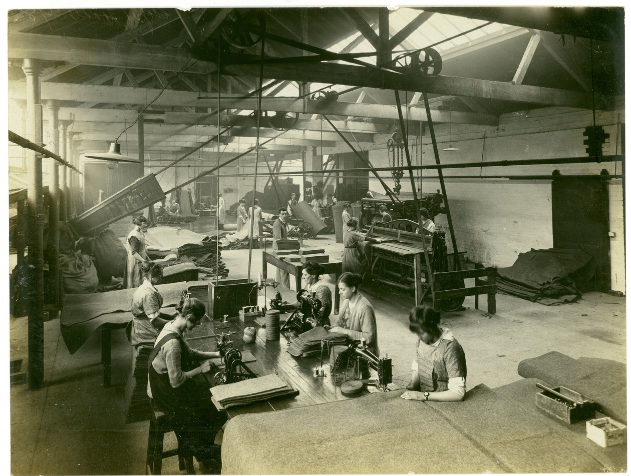 Filtbearbetningsavdelning, Long Meadow mill, 1923 av English Photographer