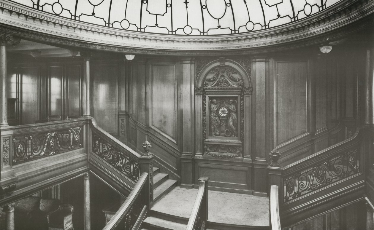 First Class Staircase på RMS Olympic, 4 januari 1912 av English Photographer