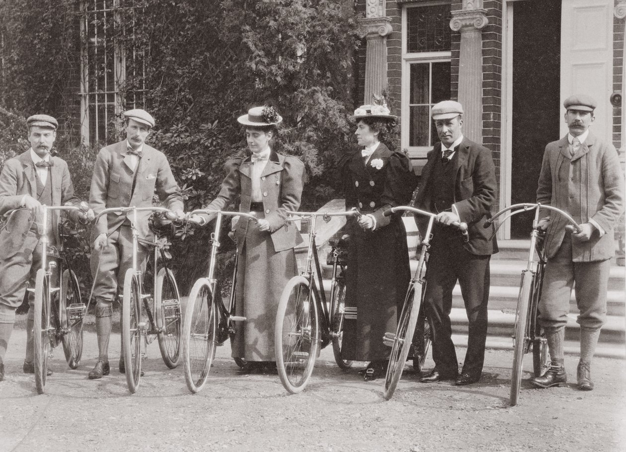 Grupp edvardianska cyklister, tidigt 1900-tal av English Photographer