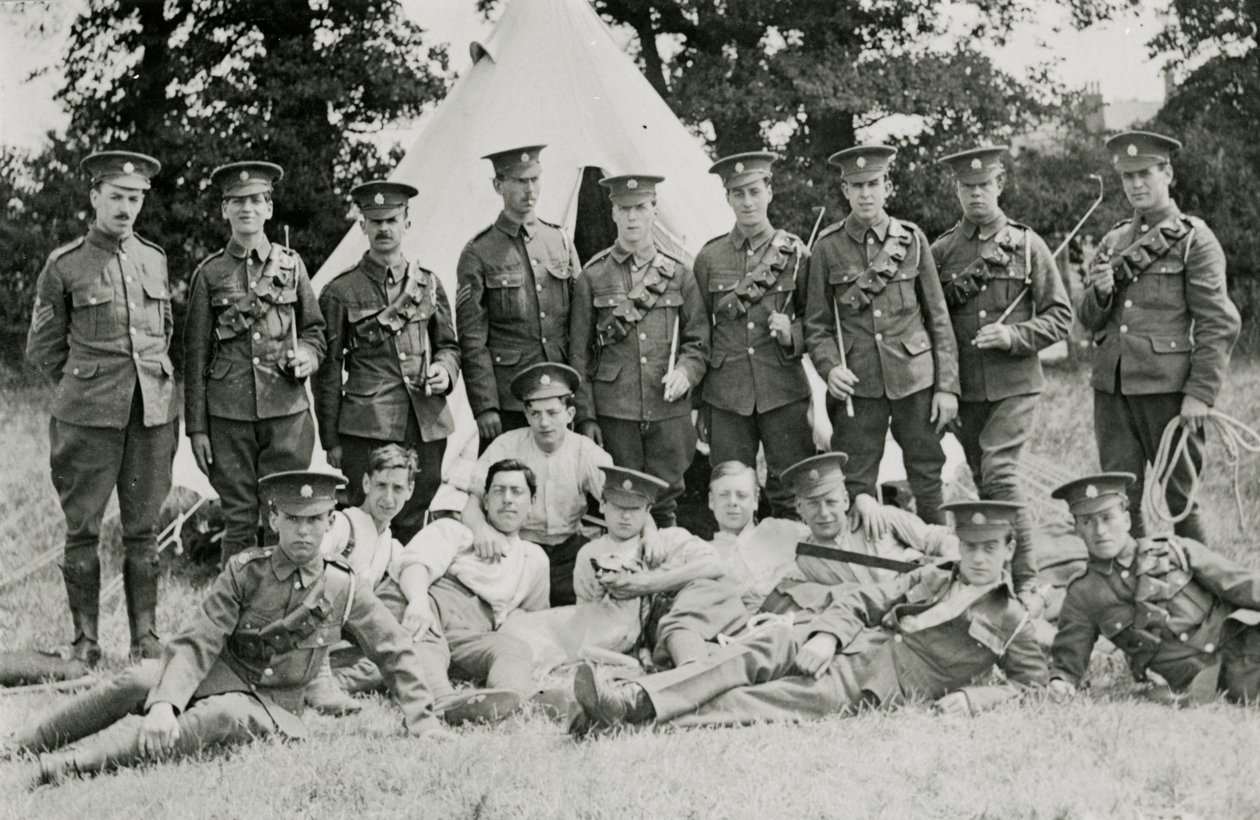 Gruppporträtt av London Mounted Army Service Corp av English Photographer