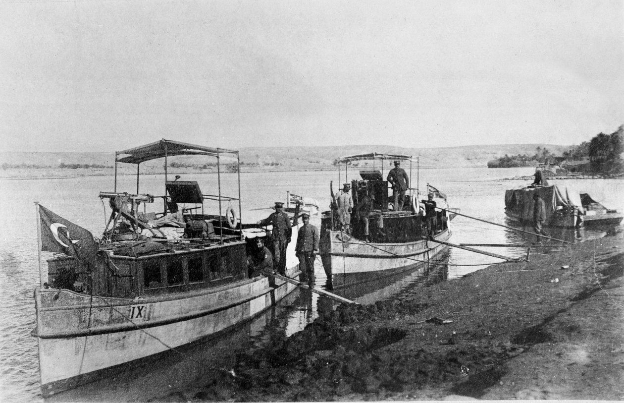 Kanonbåtar, 1916-17 av English Photographer