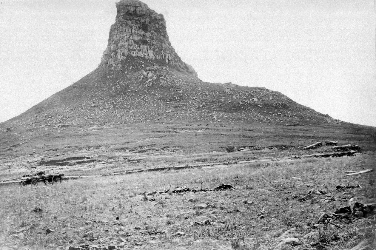 Isandlwanaberget, 1879 av English Photographer