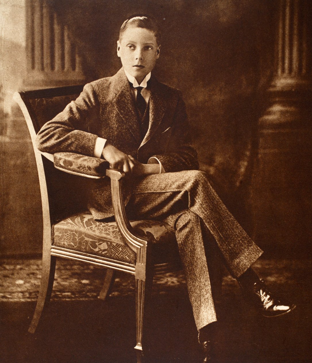 Kung Edward VIII vid sexton års ålder, 1910 av English Photographer