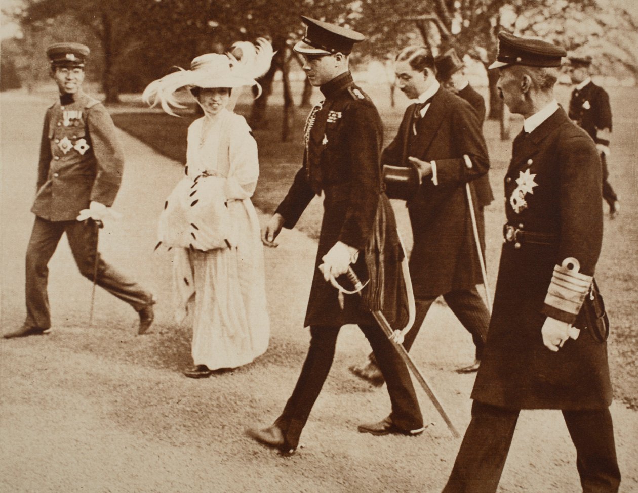 Kung Edward VIII med kejsarinnan av Japan och kronprinsen i Japan 1922 av English Photographer
