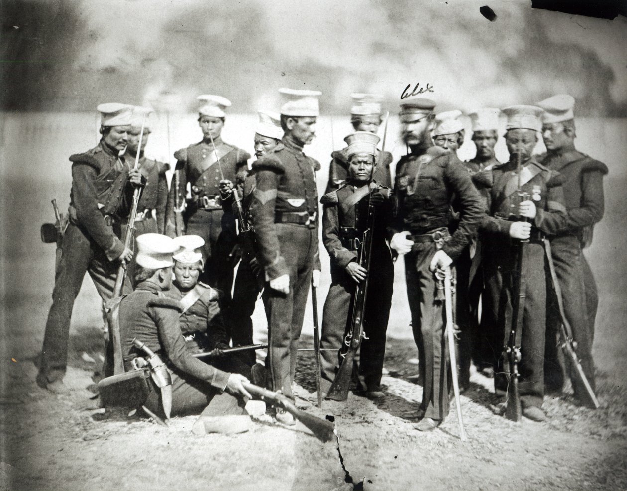 Ny Nusseeree-gevärsbataljon och major A. Bagot, 1857 av English Photographer