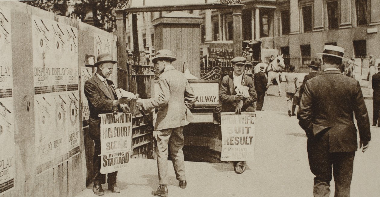 Tidningsförsäljare på Trafalgar Square, från Wonderful London, publicerad 1926-27 (fotogravyr) av English Photographer