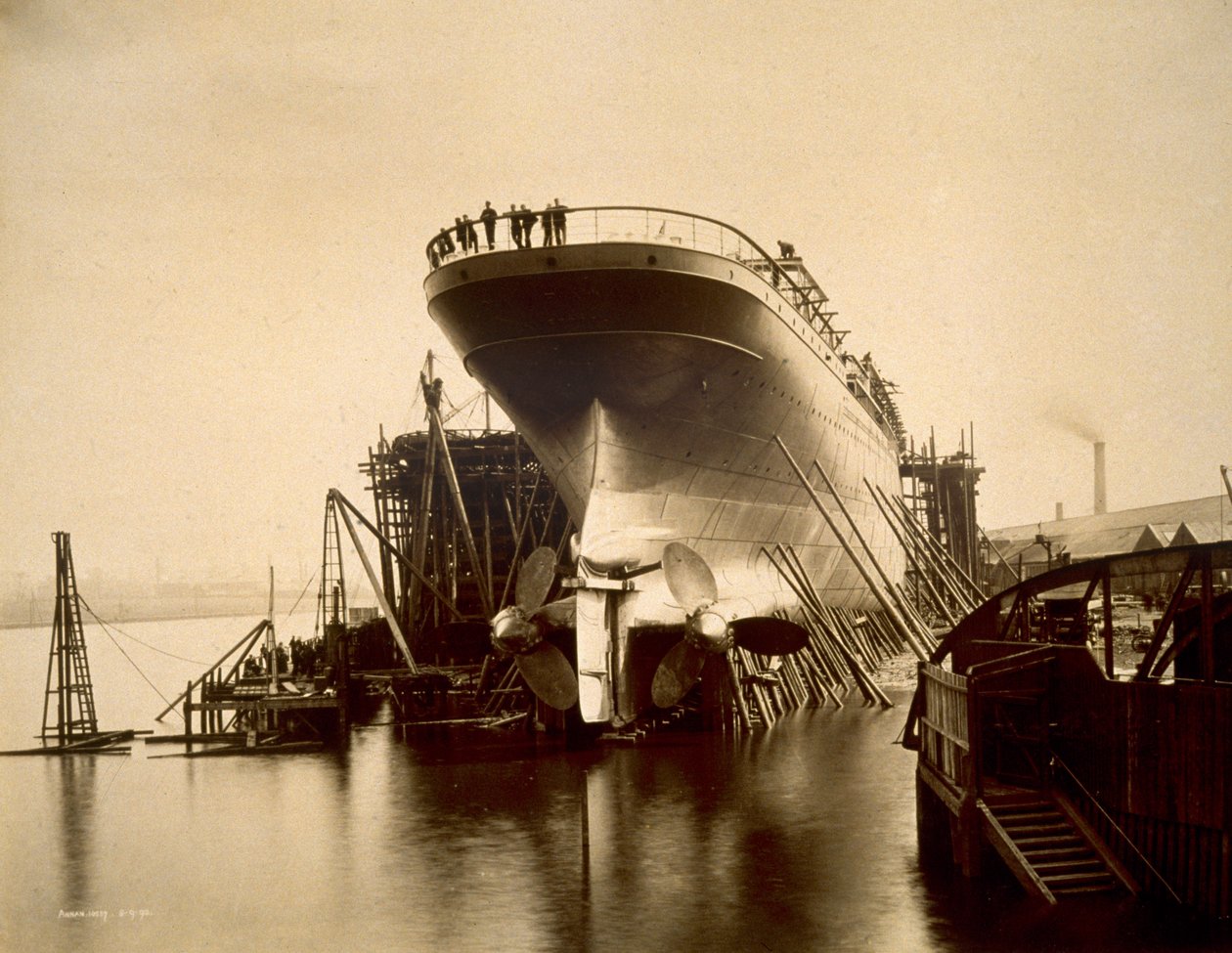RMS Kampanien, 1892 av English Photographer