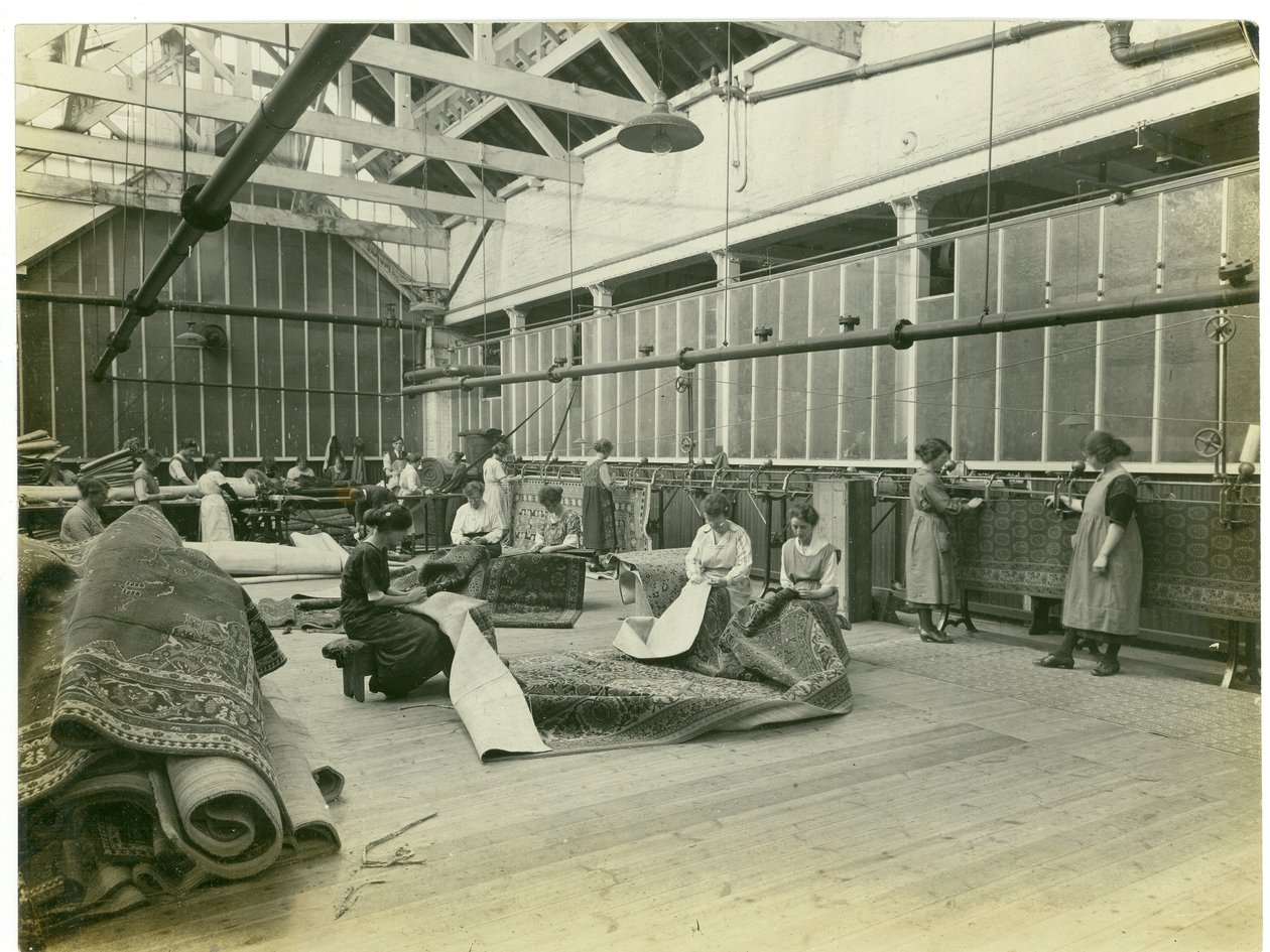 Syrum, mattfabrik, 1923 av English Photographer
