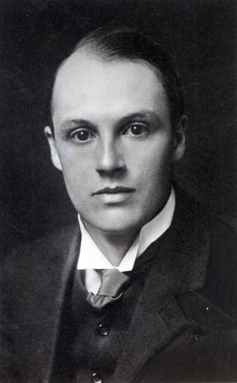 Sir Walter R. M Lamb av English Photographer