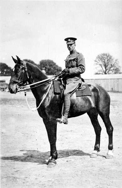 Stabssergeant Major B.E.G Freeman på Spider, Canterbury 1918 av English Photographer